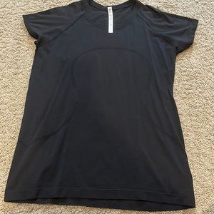 lululemon short sleeve